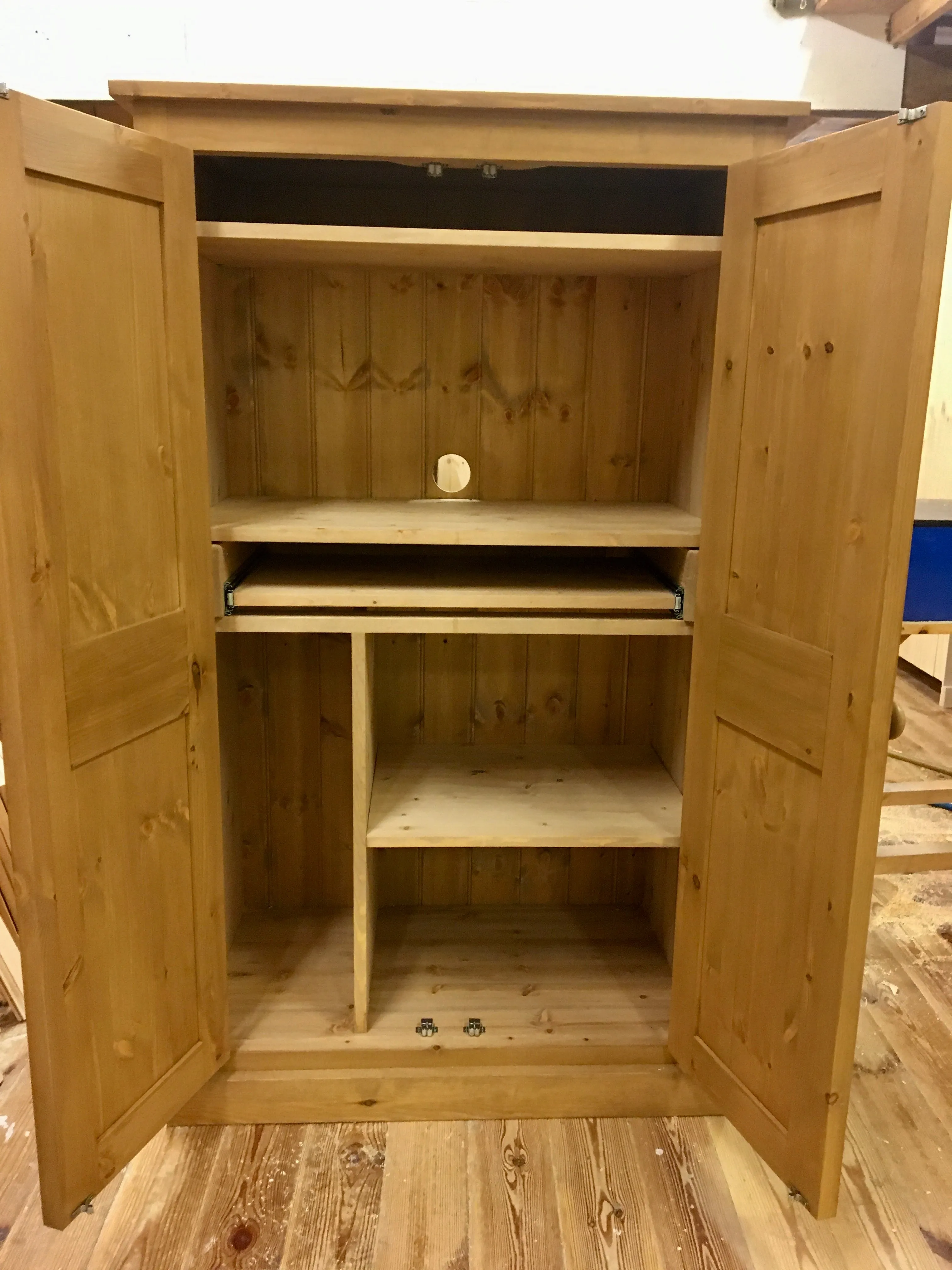 >Computer Hideaway Cupboard - 2 Door over 2 Door Storage - 45 cm deep